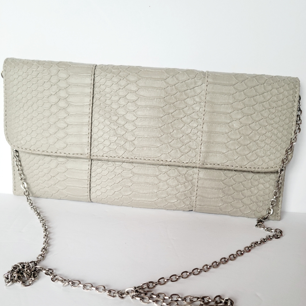 Urban Expressions shoulder bag